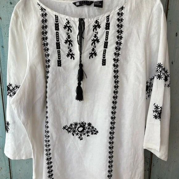 Boho White Linen Peasant Top with Black Intricate Embroidery - Picture 11 of 16